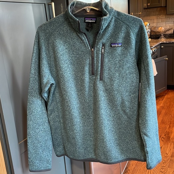 Patagonia Man’s Better1/4 zip pullover
Size M - Picture 3 of 6